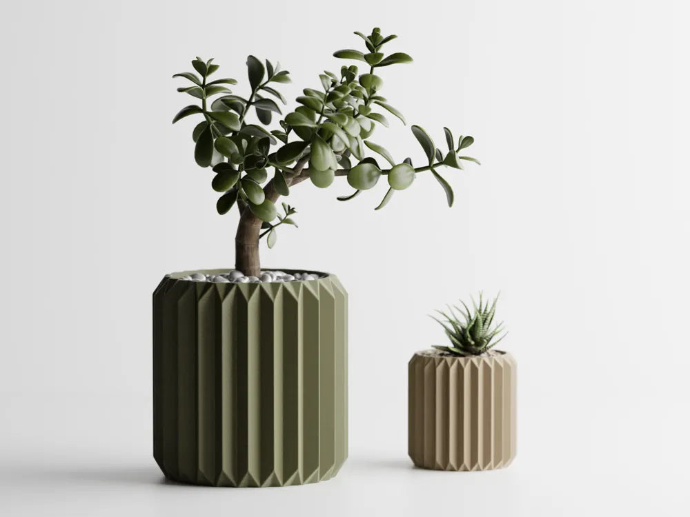 Ribbed Triangle Plant Pot