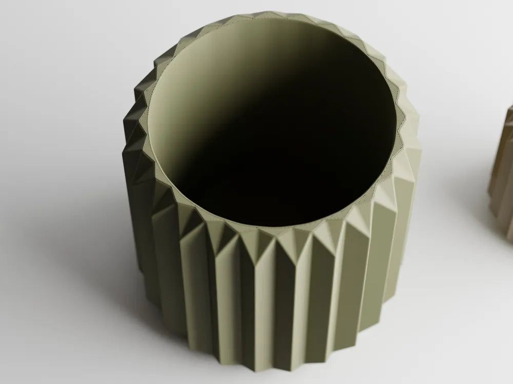 Ribbed Triangle Plant Pot